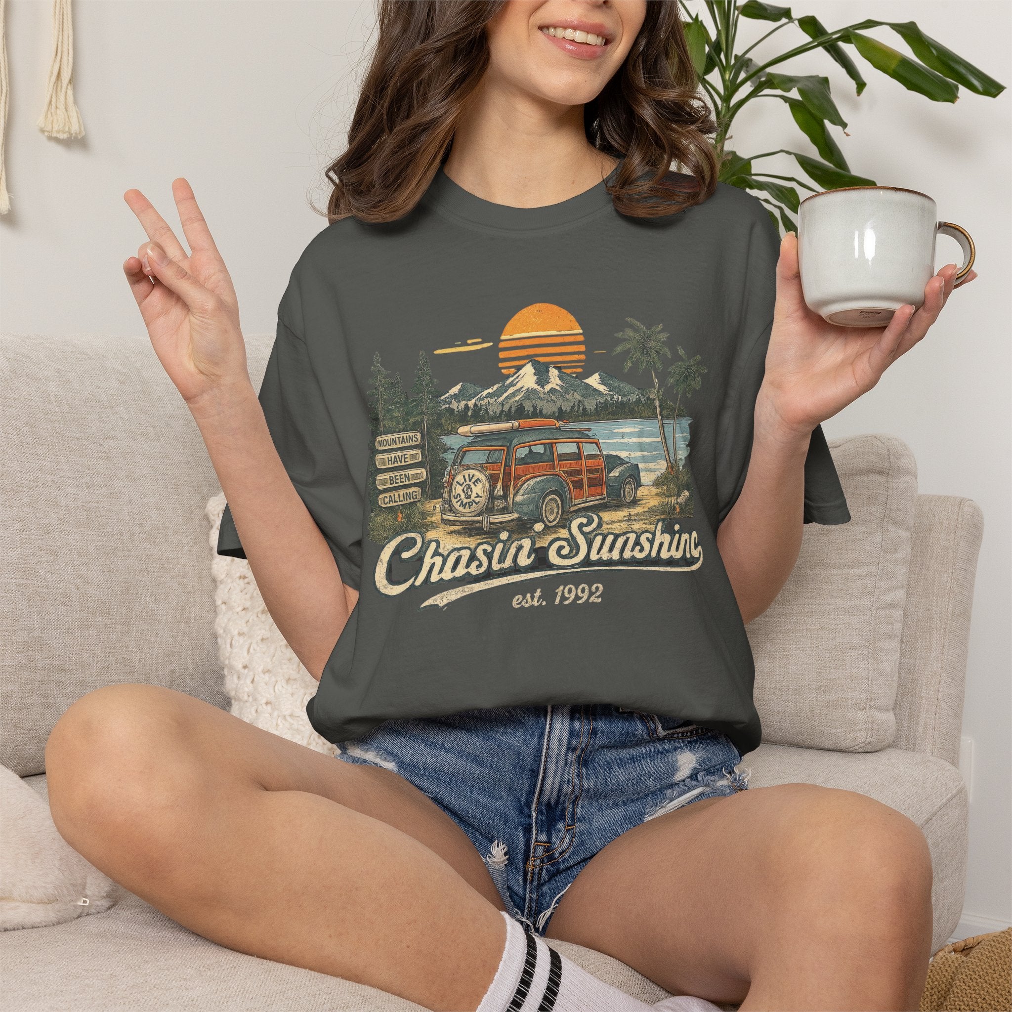 Retro Style Mountain Lovers T-shirt | Vintage Vibes Coastal Lake Sunset, Outdoorsy Tee For Hikers, Camping Tee