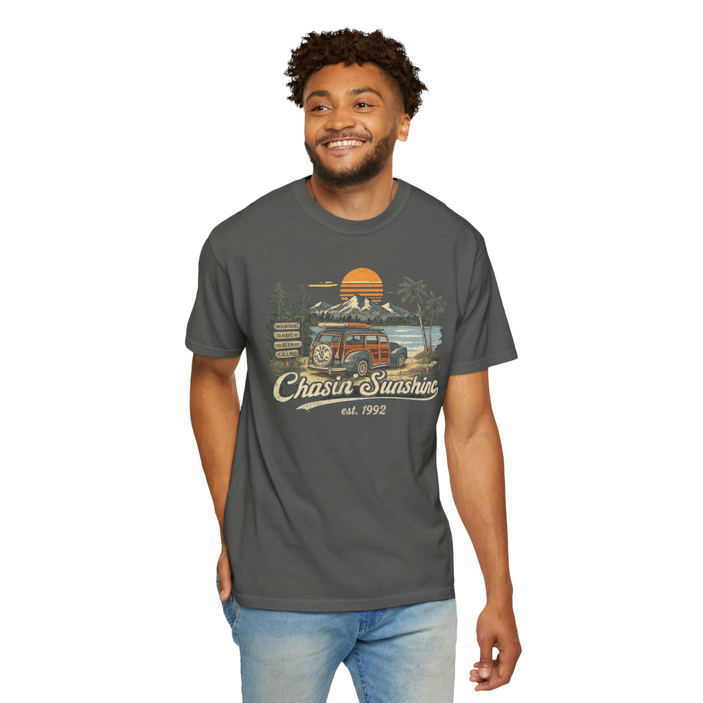 Retro Style Mountain Lovers T-shirt | Vintage Vibes Coastal Lake Sunset, Outdoorsy Tee For Hikers, Camping Tee