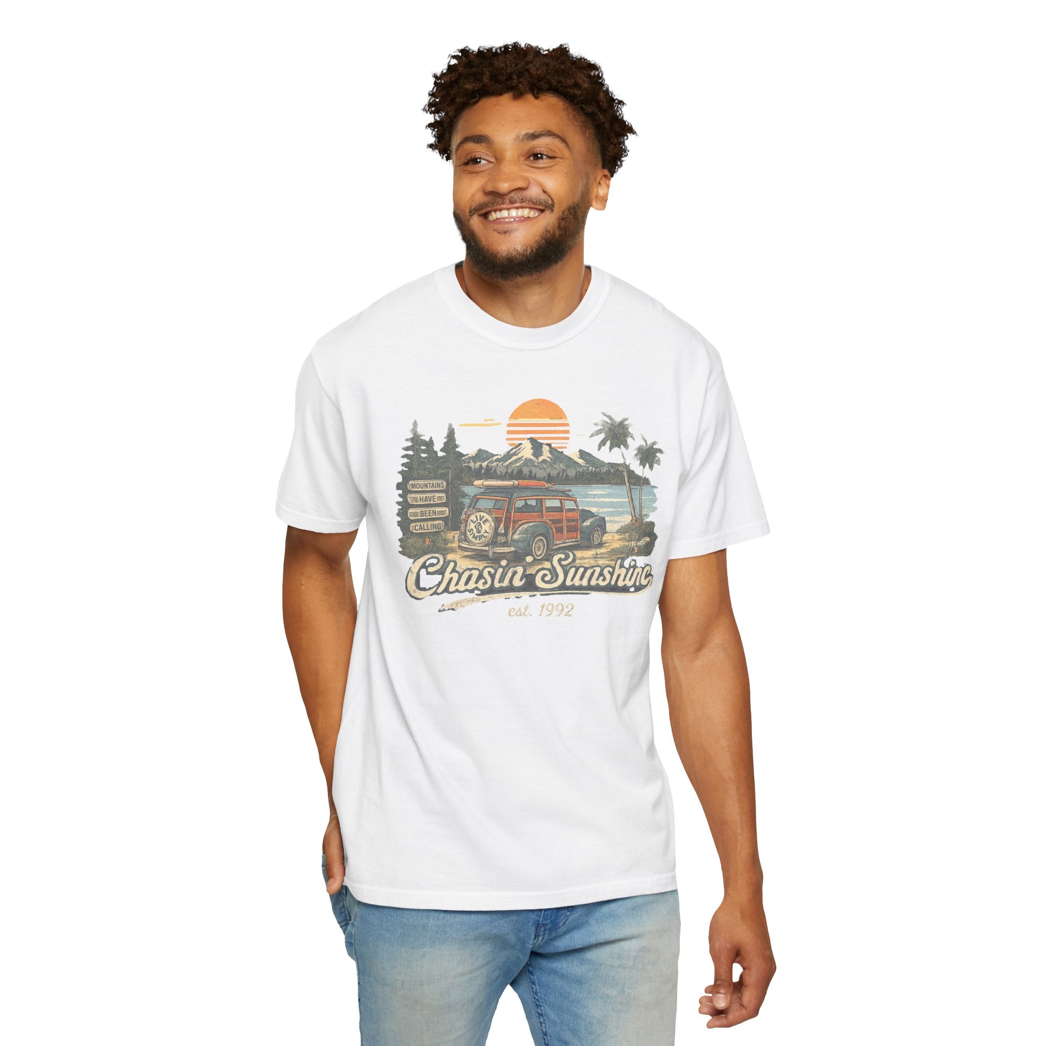 Retro Style Mountain Lovers T-shirt | Vintage Vibes Coastal Lake Sunset, Outdoorsy Tee For Hikers, Camping Tee