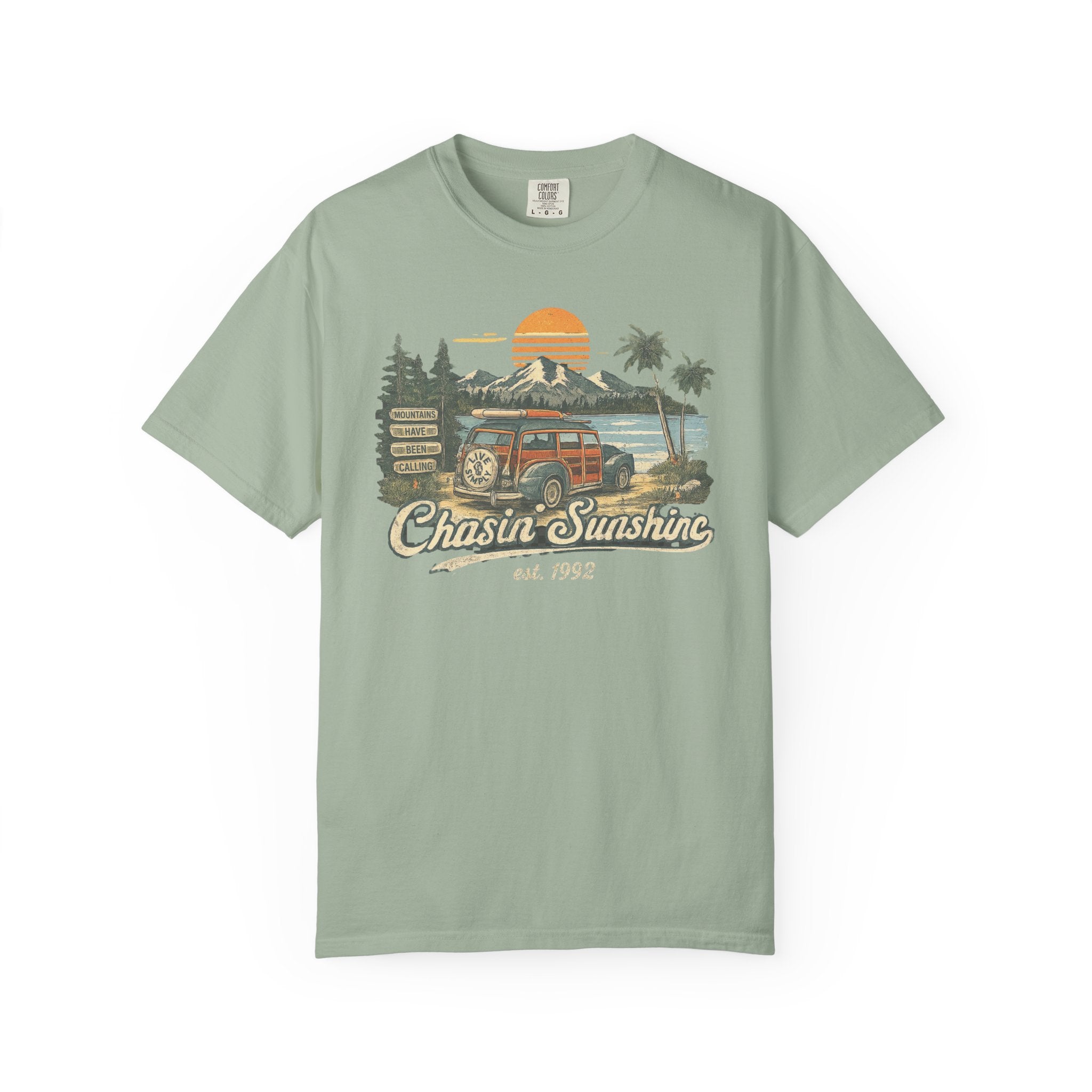 Retro Style Mountain Lovers T-shirt | Vintage Vibes Coastal Lake Sunset, Outdoorsy Tee For Hikers, Camping Tee