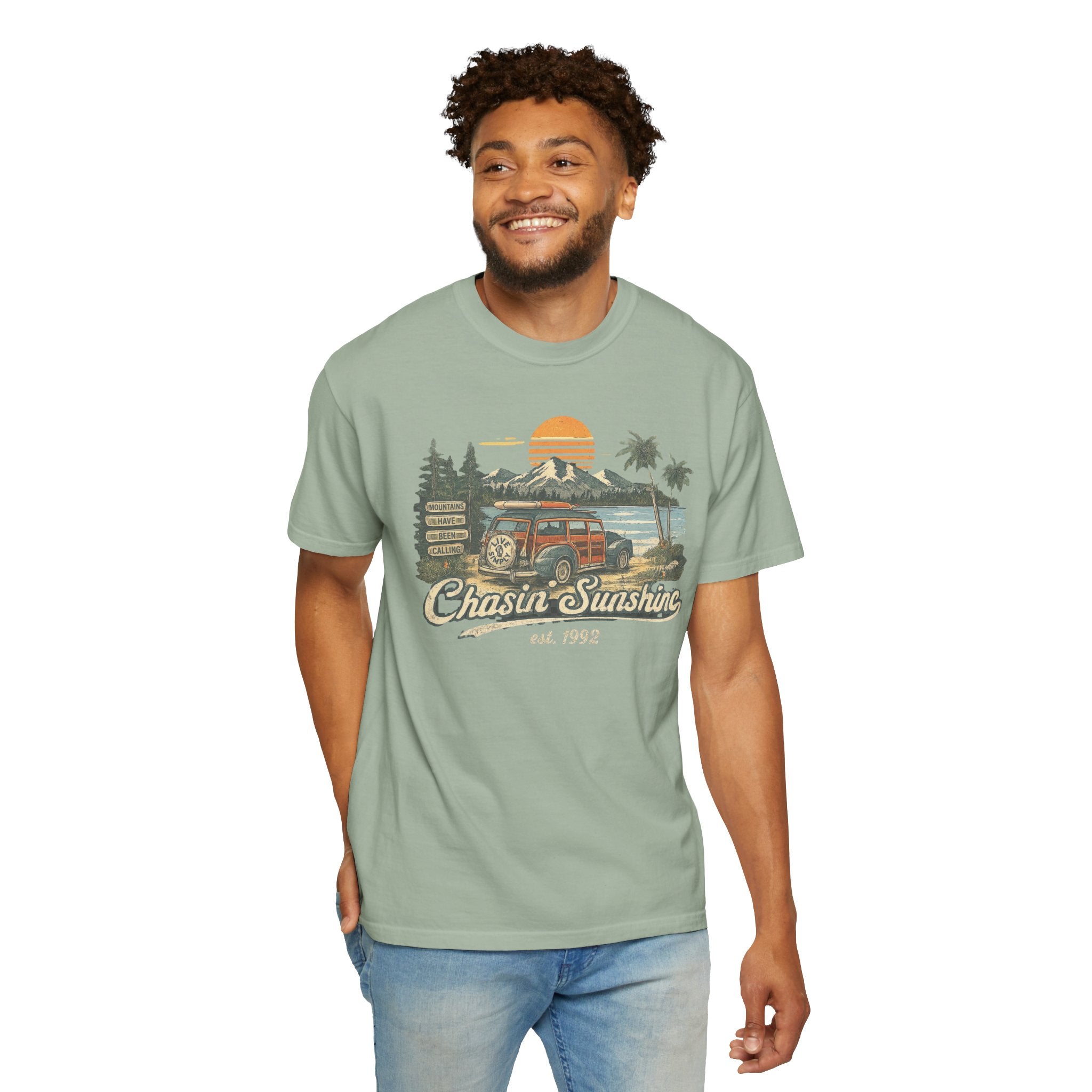 Retro Style Mountain Lovers T-shirt | Vintage Vibes Coastal Lake Sunset, Outdoorsy Tee For Hikers, Camping Tee