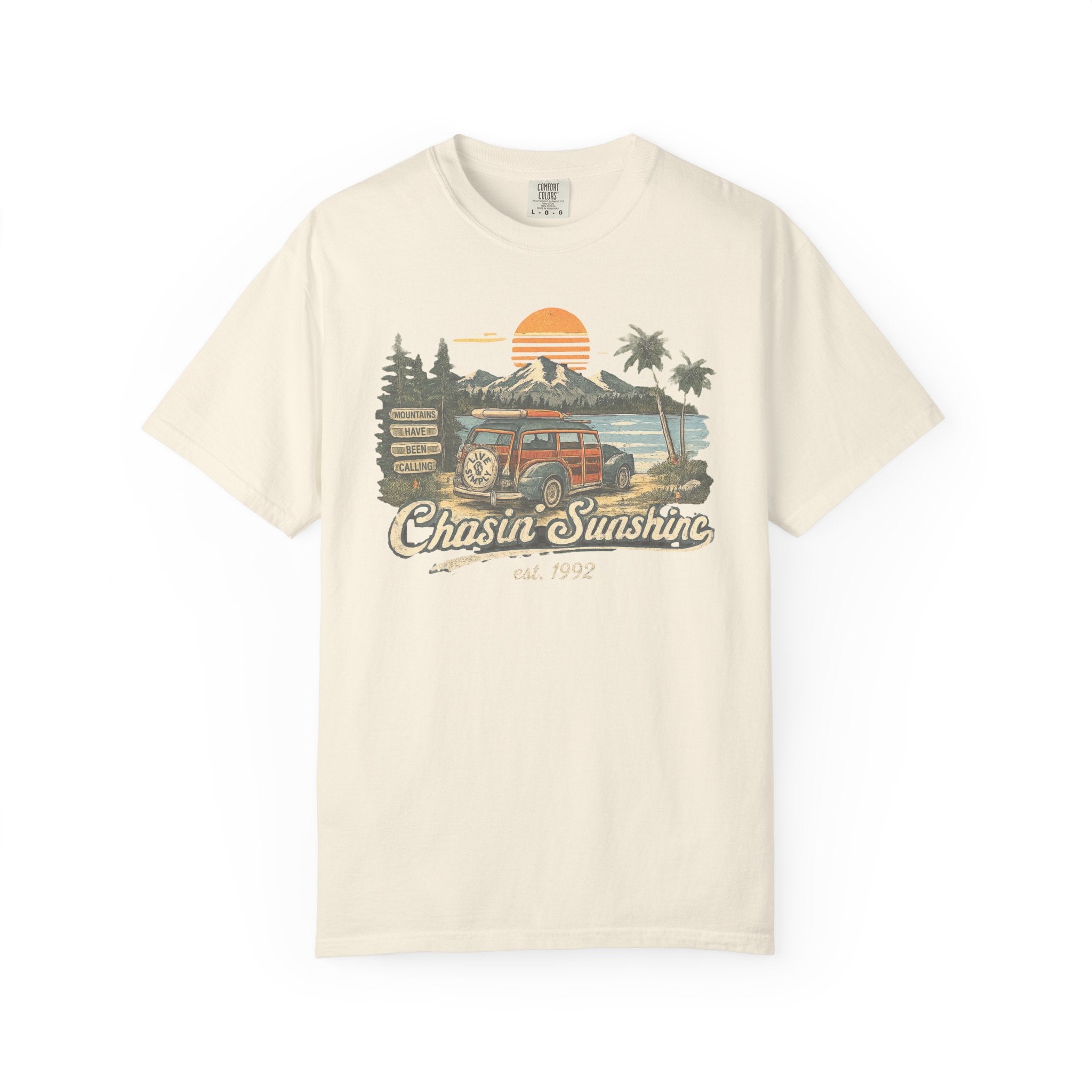 Retro Style Mountain Lovers T-shirt | Vintage Vibes Coastal Lake Sunset, Outdoorsy Tee For Hikers, Camping Tee