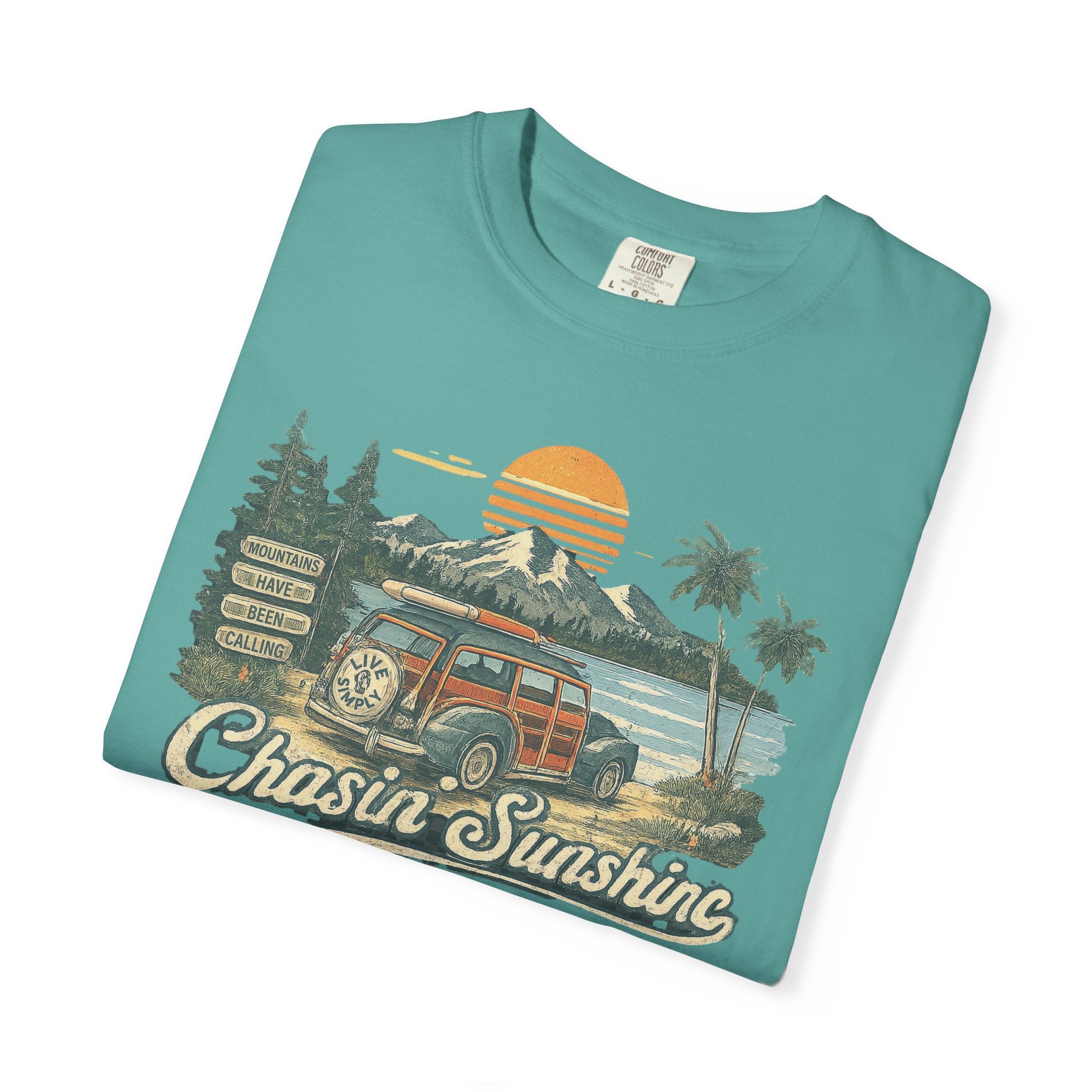 Retro Style Mountain Lovers T-shirt | Vintage Vibes Coastal Lake Sunset, Outdoorsy Tee For Hikers, Camping Tee