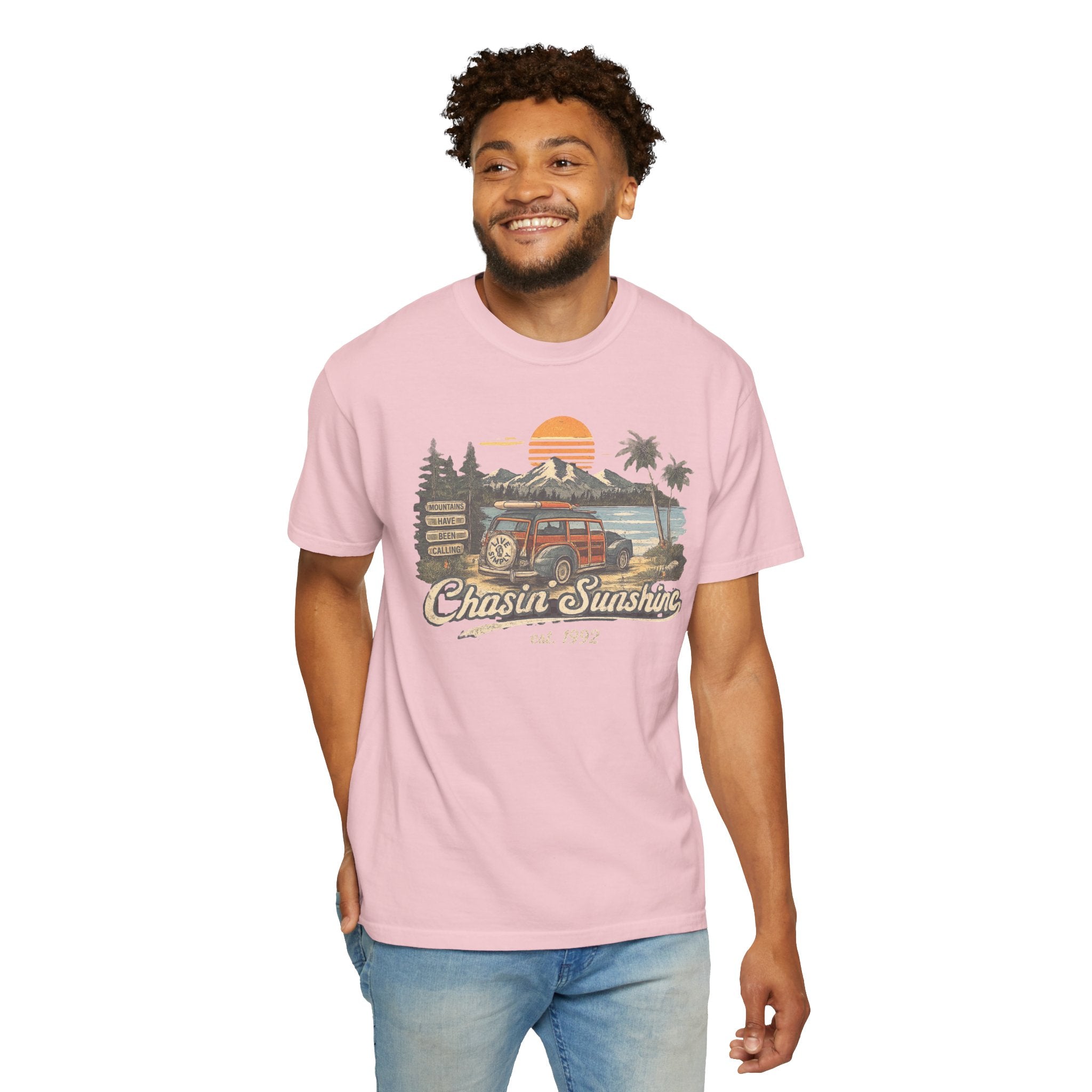 Retro Style Mountain Lovers T-shirt | Vintage Vibes Coastal Lake Sunset, Outdoorsy Tee For Hikers, Camping Tee